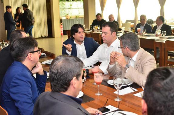 Farol da PB assina convênio com Governo Federal e Estadual