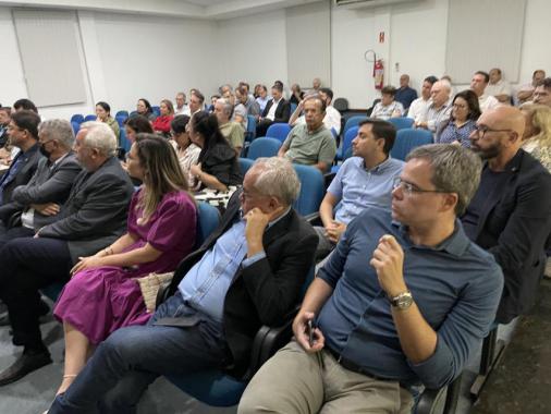 Farol da PB e Sinduscon promovem palestra com ex-prefeito de Maringá (PR), Silvio Barros