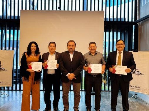 Farol recebe novos integrantes